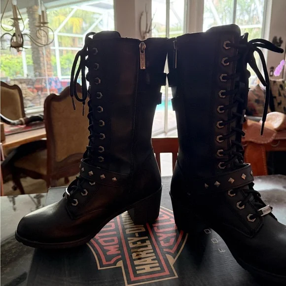 Harley-Davidson women’s black Leather motorcycle boots - Picture 3 of 5